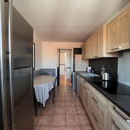 Apartment 18 Rue General Perier *