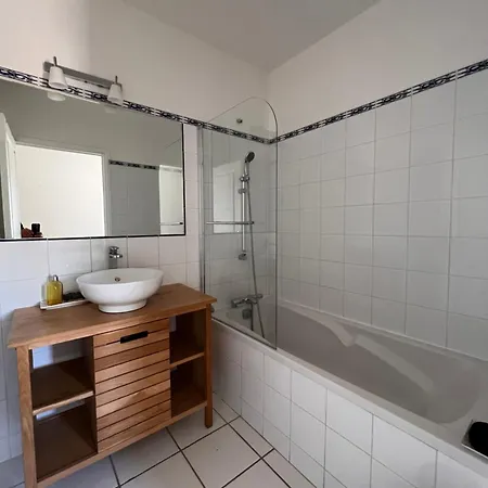 Апартаменты 18 Rue General Perier